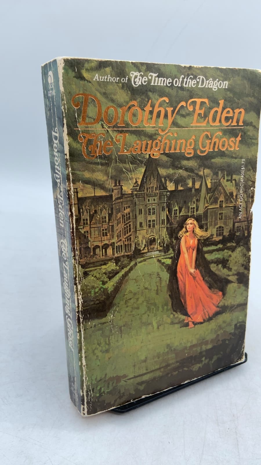 The Laughing Ghost by Dorothy Eden - front cover
