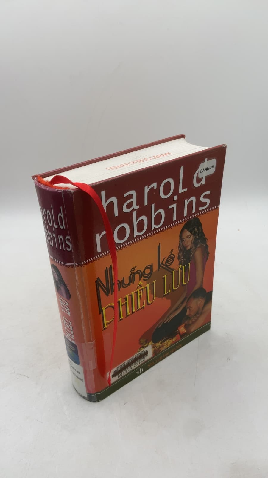 Những Kẻ Phiêu Lưu by Harold Robbins - front cover