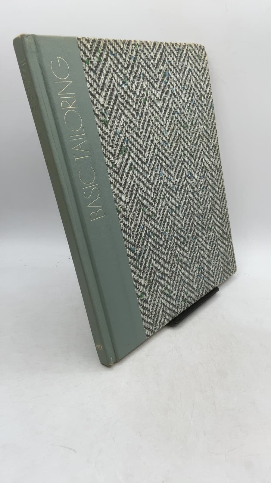 Basic Tailoring by The Editors of Time-Life Books - front cover