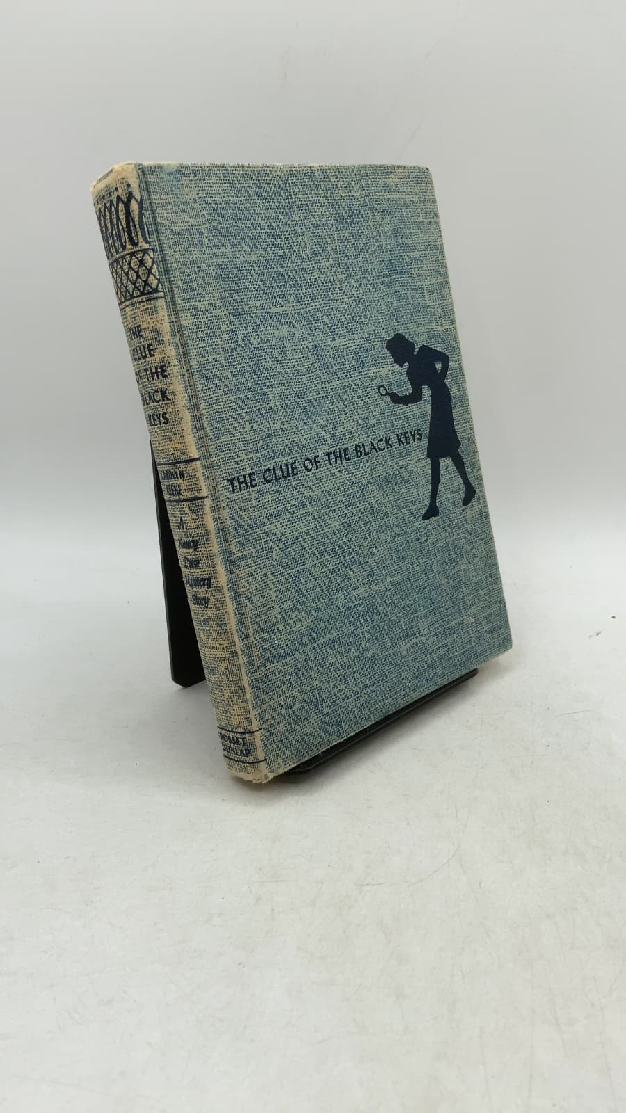 The Clue of the Black Keys by Carolyn Keene - front cover
