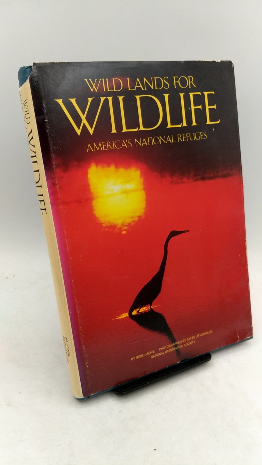Wild Lands for Wildlife: America's National Refuges