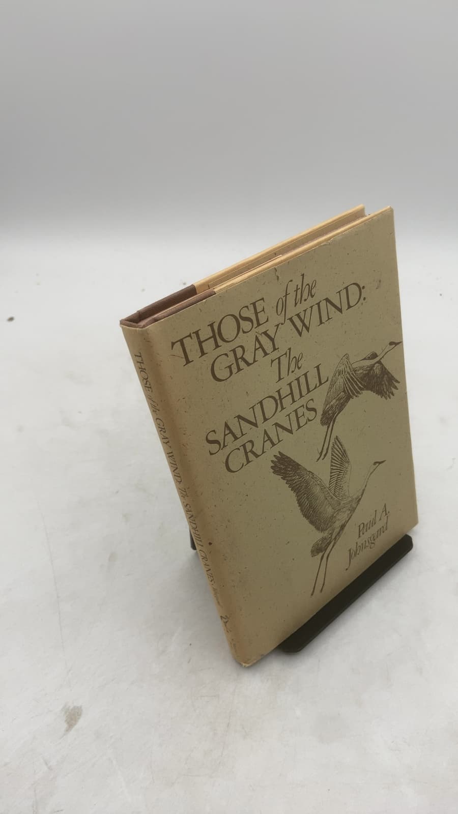 Those of the Gray Wind: The Sandhill Cranes by Paul A. Johnsgard - front cover