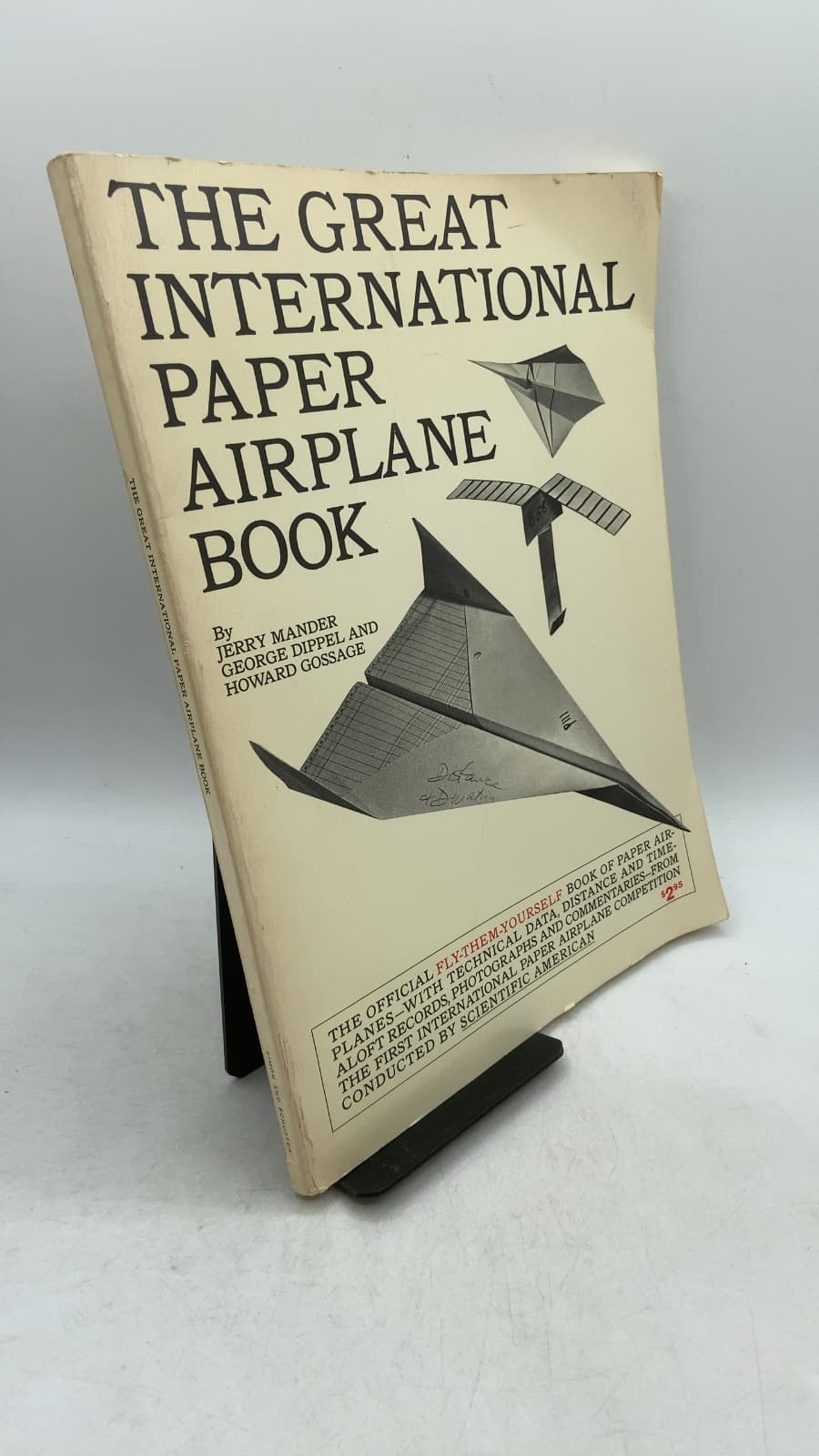 THE Great International Paper Airplane Book by Jerry Mander, George Dippel, and Howard Gossage - front cover
