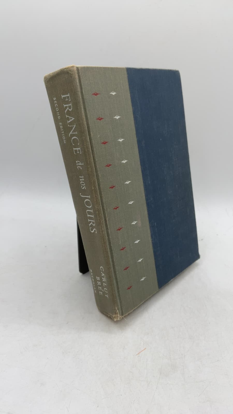 France de nos jours by Charles Carlut and Germaine Brée - front cover