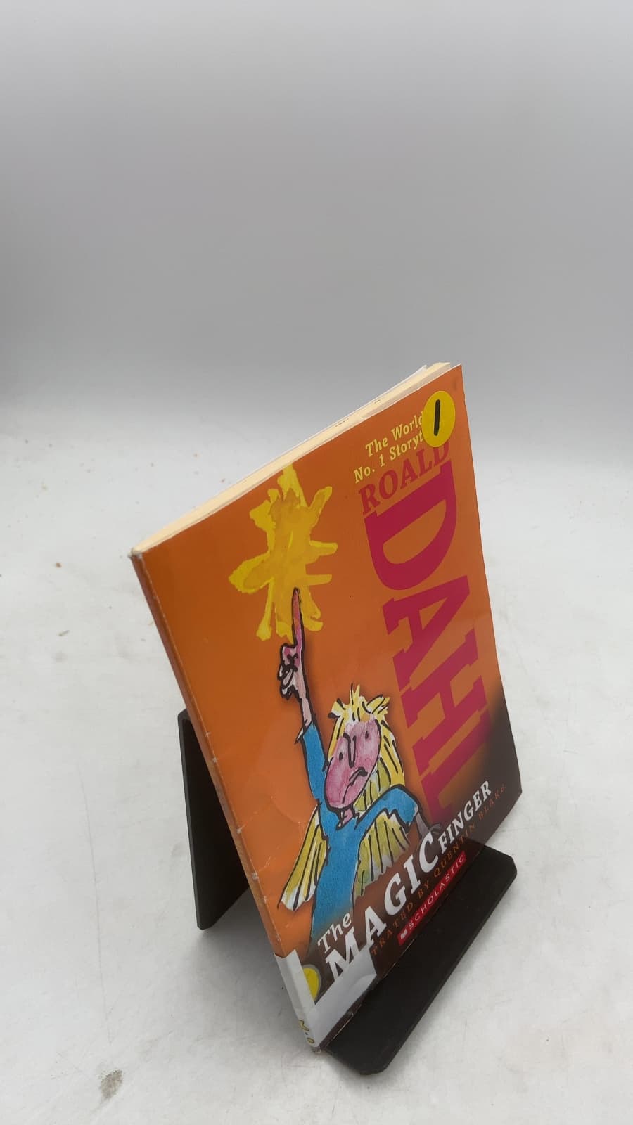 The Magic Finger by Roald Dahl - front cover