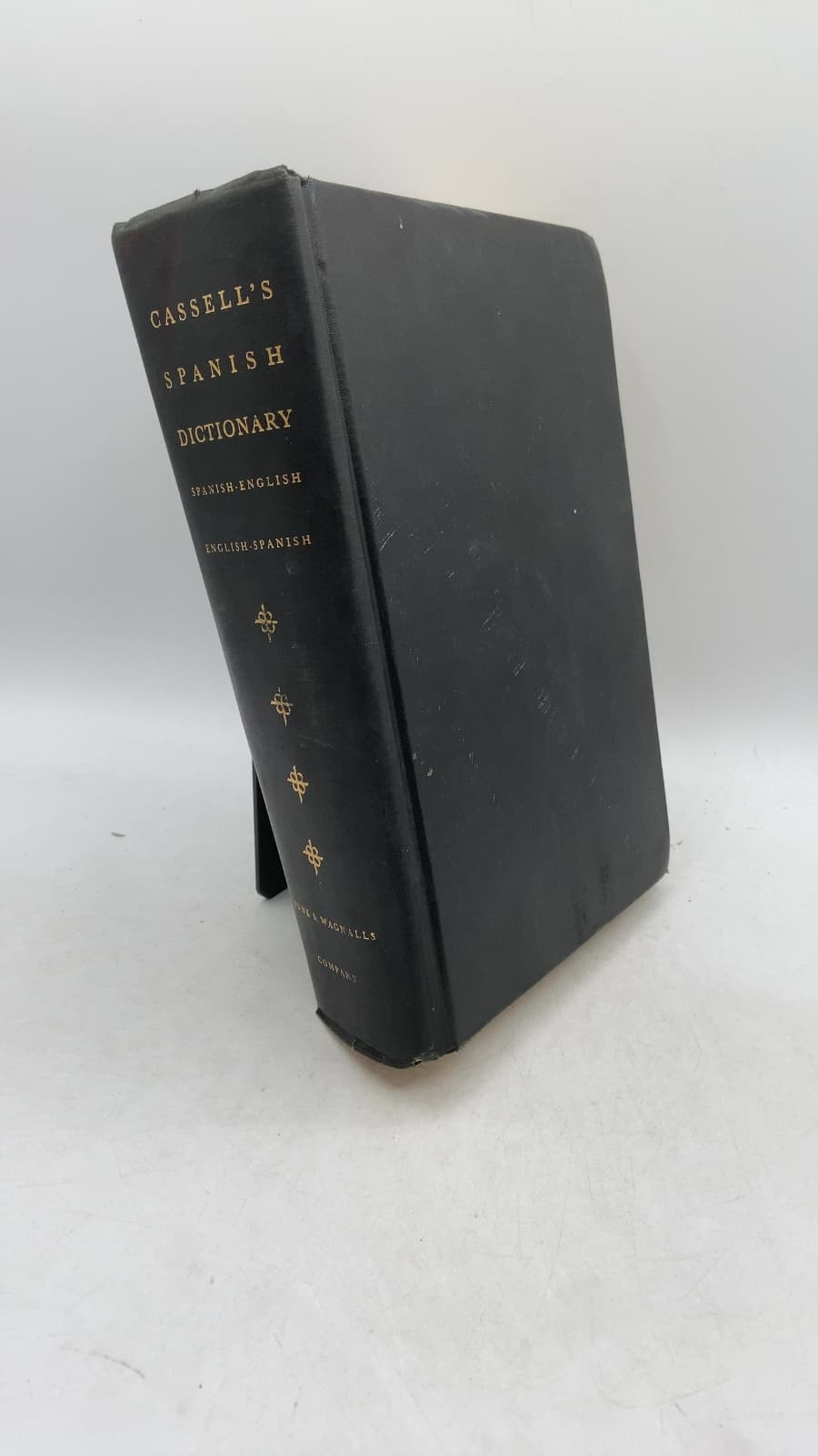 Cassell's Spanish Dictionary: Spanish-English, English-Spanish by Edgar Allison Peers, José V. Barragán, Francesco A. Vinyals, and Jorge Arturo Mora - front cover
