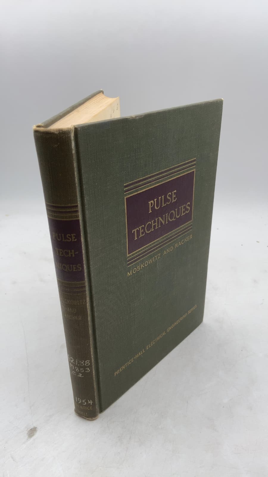 Pulse Techniques by Sidney Moskowitz and Joseph Racker - front cover