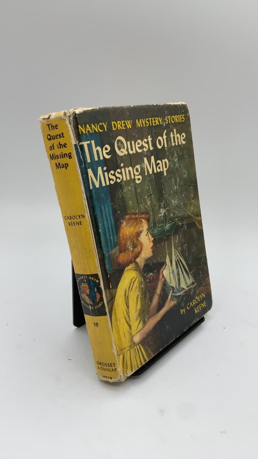 The Quest of the Missing Map by Carolyn Keene - front cover