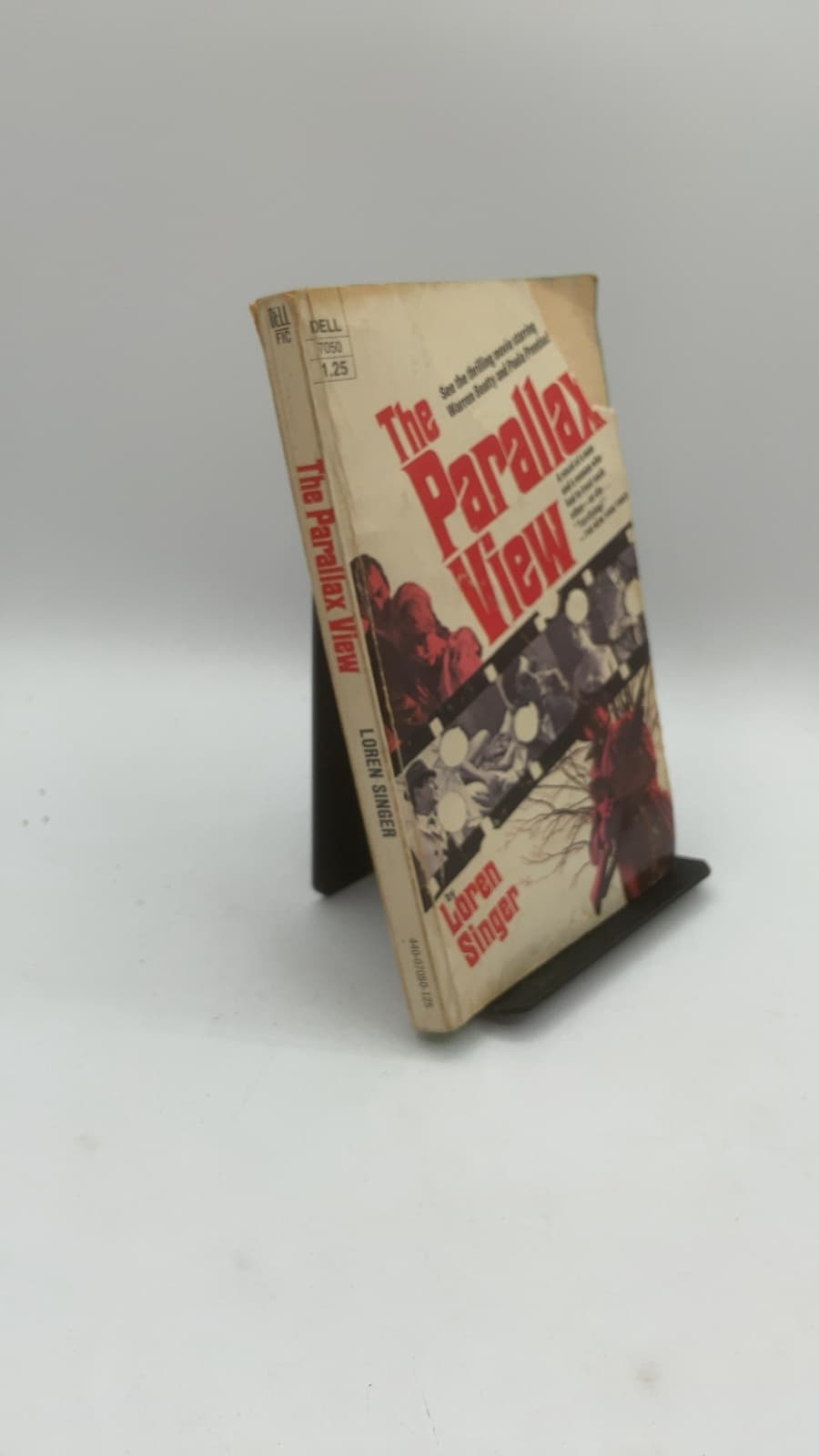 The Parallax View by Loren Singer - front cover