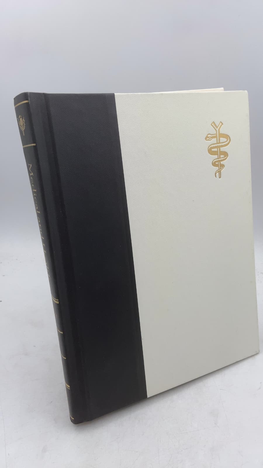 1989 Medical and Health Annual by Ellen Bernstein (Editor) - front cover