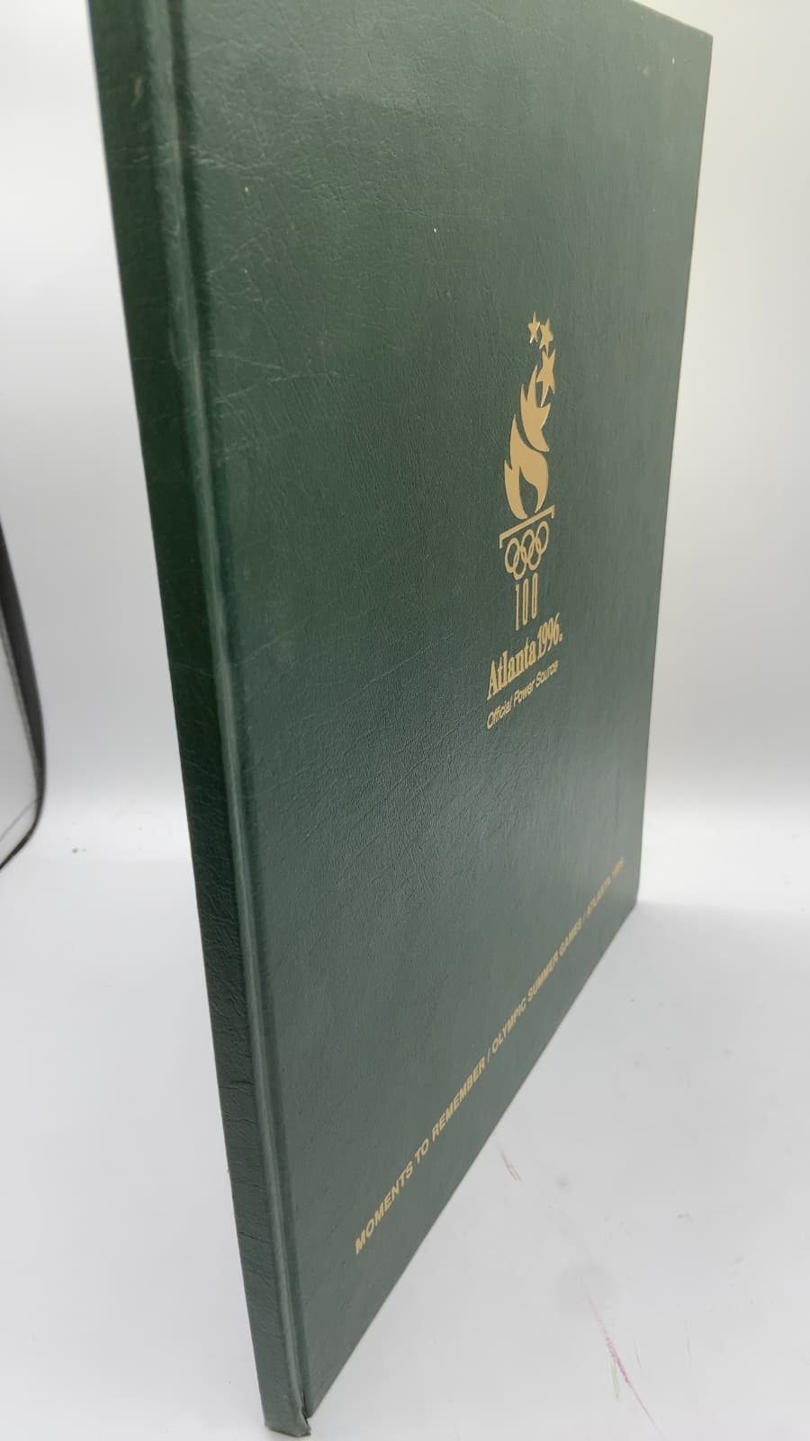Moments to Remember: Olympic Summer Games / Atlanta 1996 by Lee Walburn - front cover
