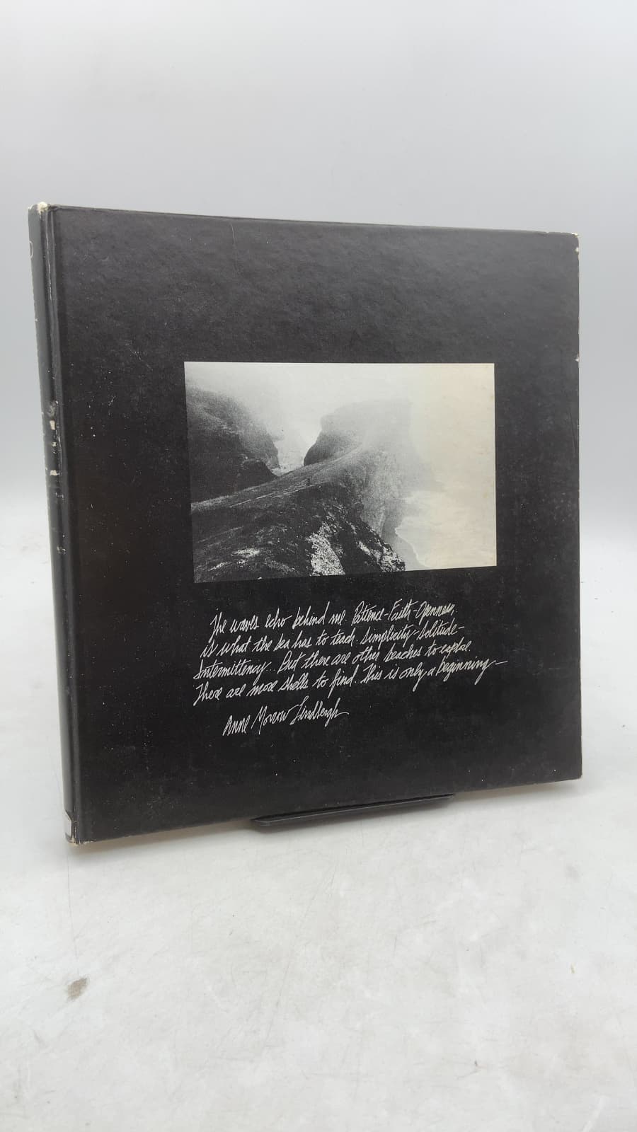 Oceanology: An Introduction by Dale E. Ingmanson, William J. Wallace - front cover