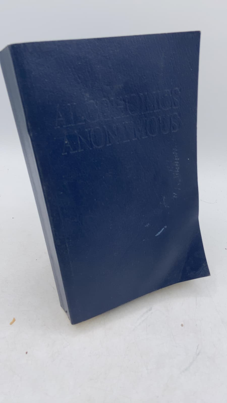 Alcoholics Anonymous: The Story of How Many Thousands of Men and Women Have Recovered from Alcoholism - front cover