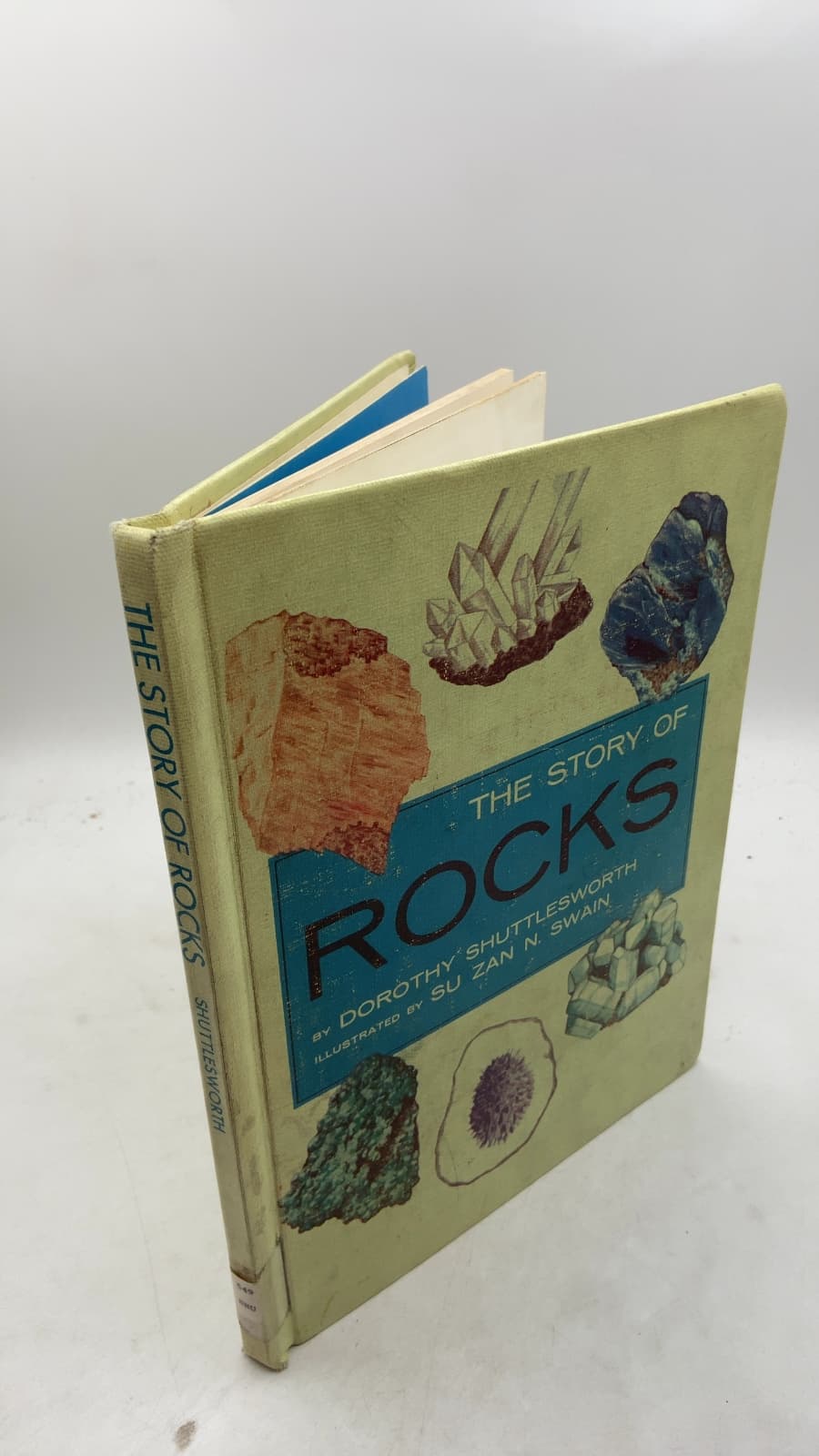 THE Story OF Rocks by Dorothy Shuttlesworth - front cover