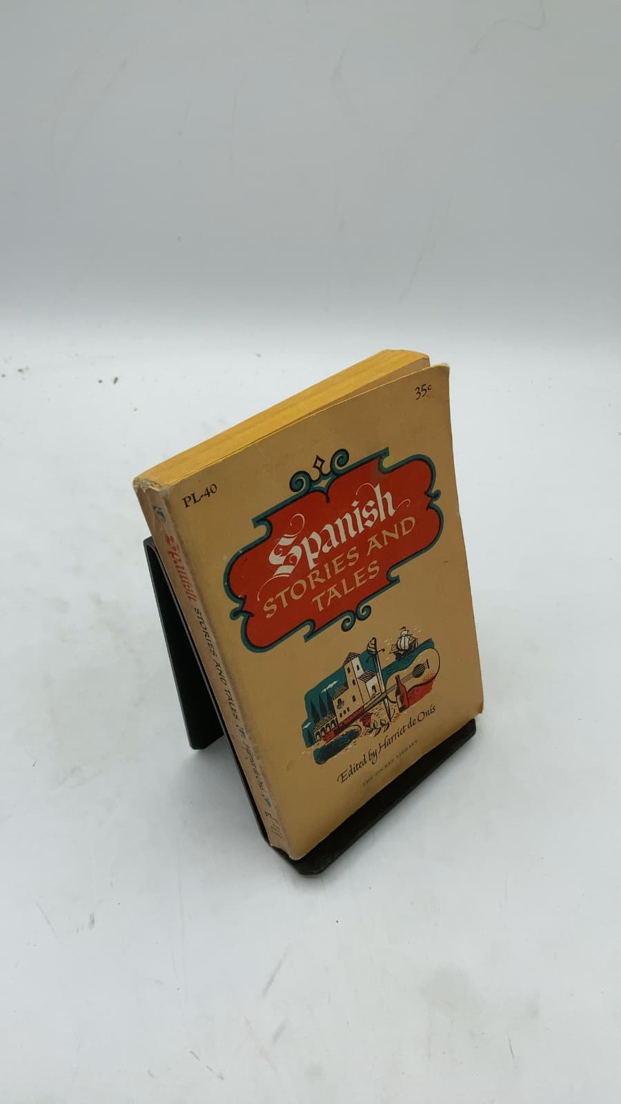 Spanish Stories and Tales by Edited by Harriet de Onís - front cover