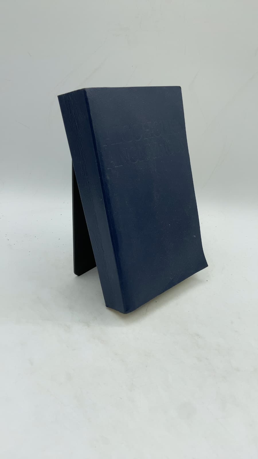 Alcoholics Anonymous: The Story of How Many Thousands of Men and Women Have Recovered from Alcoholism - front cover