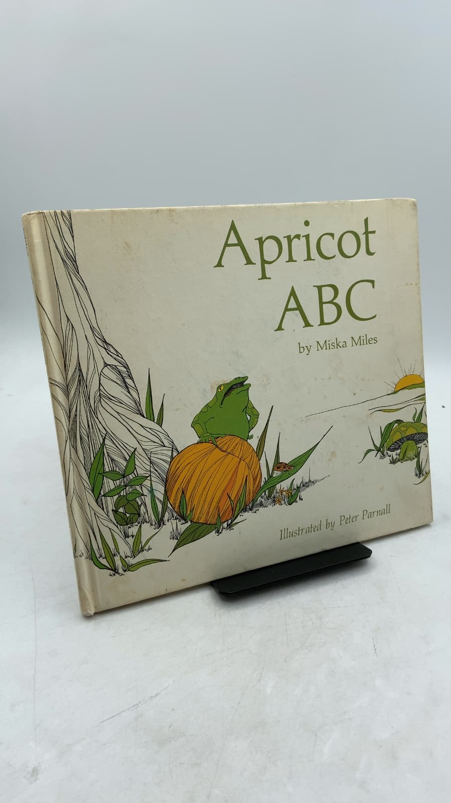 Apricot ABC by Miska Miles - front cover