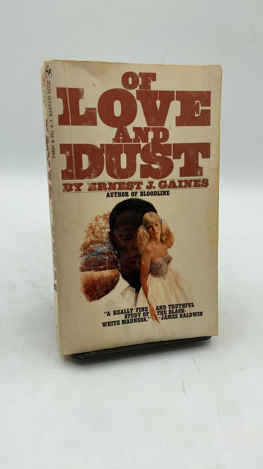 Of Love and Dust by Ernest J. Gaines - front cover