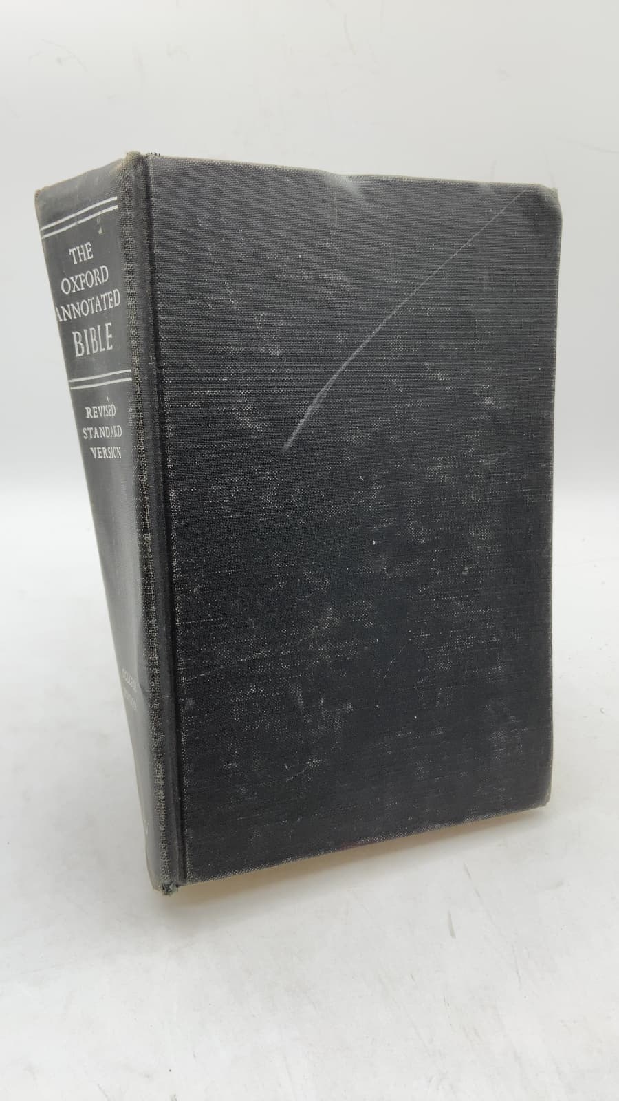 The Oxford Annotated Bible: The Holy Bible by Herbert G. May and Bruce M. Metzger (Editors) - front cover