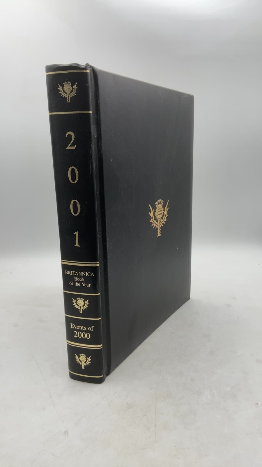 2001 Britannica Book of the Year by Charles P. Trumbull (Editor) - front cover
