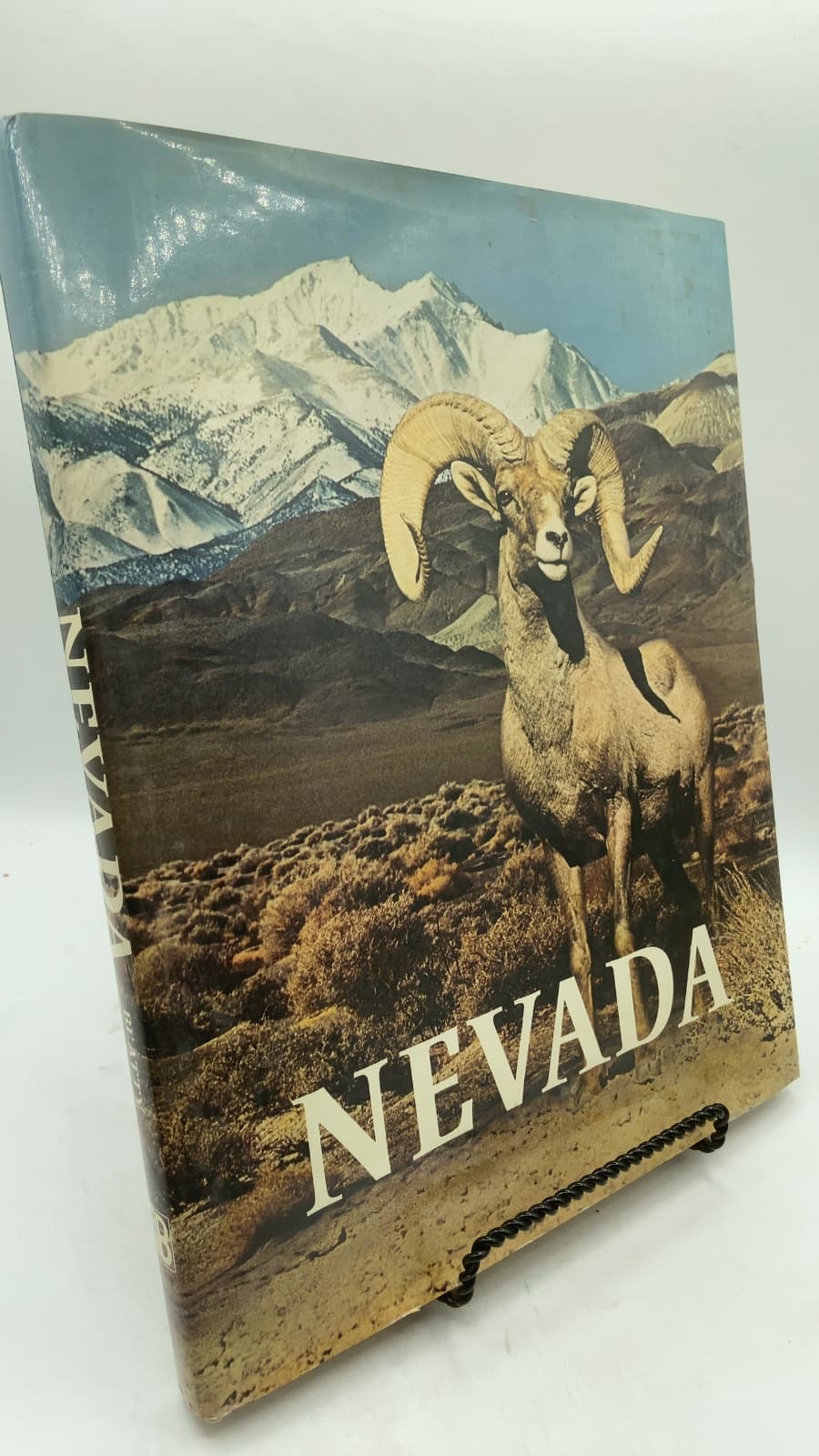 Nevada: Land Of Discovery by David Beatty, Robert O. Beatty - front cover