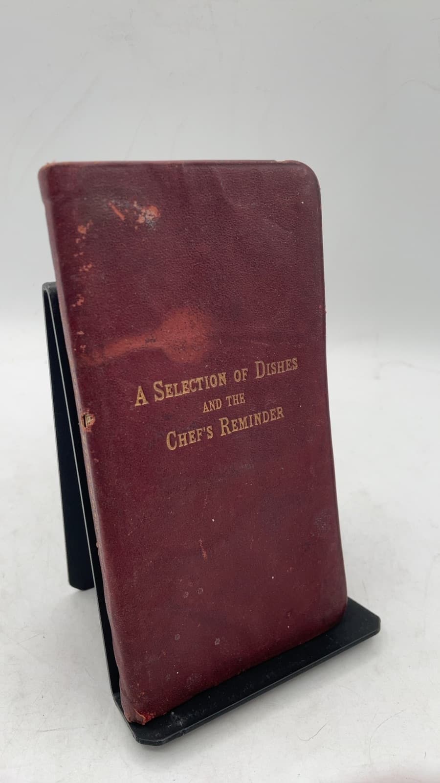 A Selection of Dishes and The Chef's Reminder by Charles Fellows - front cover
