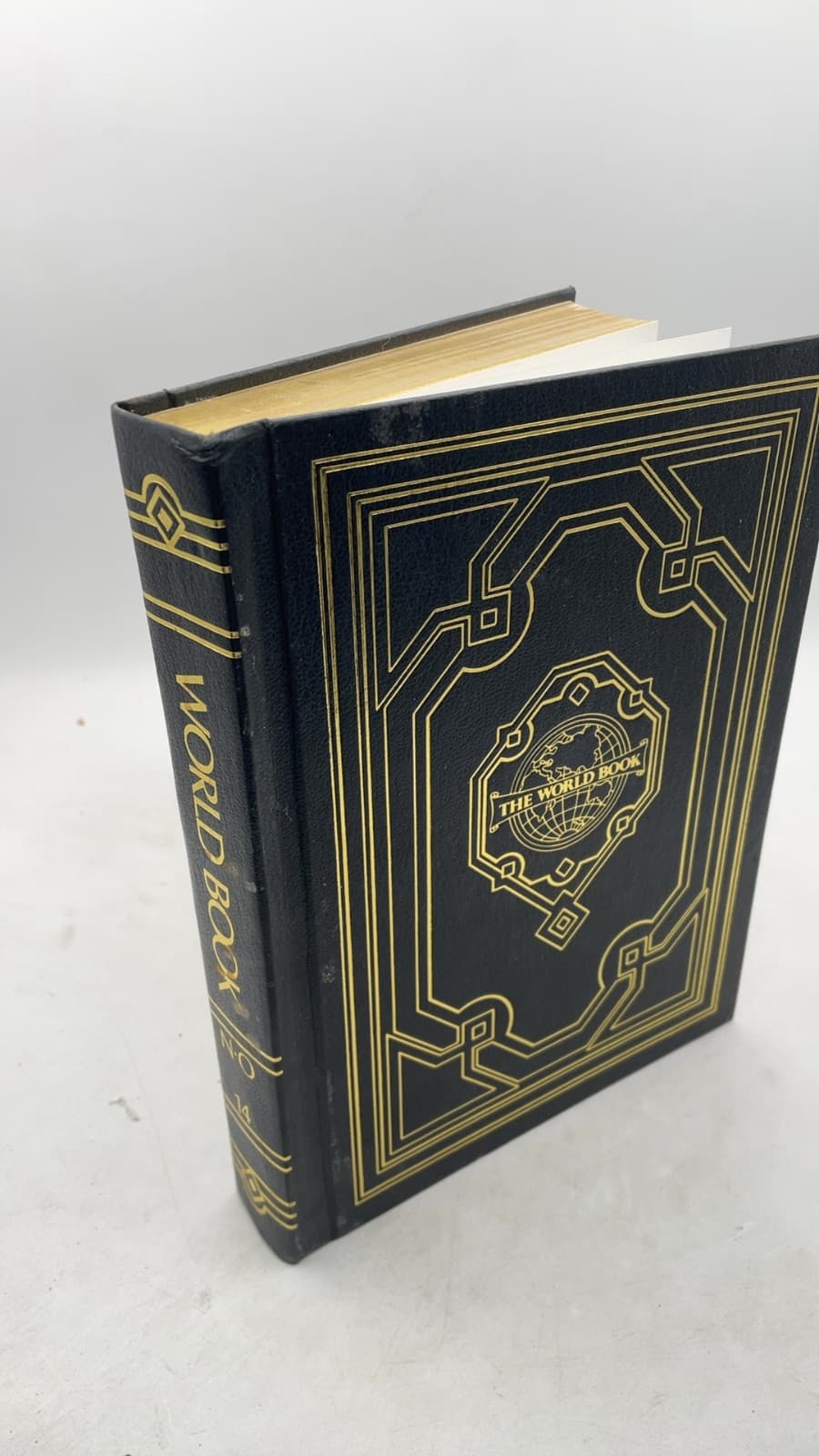 The World Book Encyclopedia, Volume 14 (N-O) - front cover