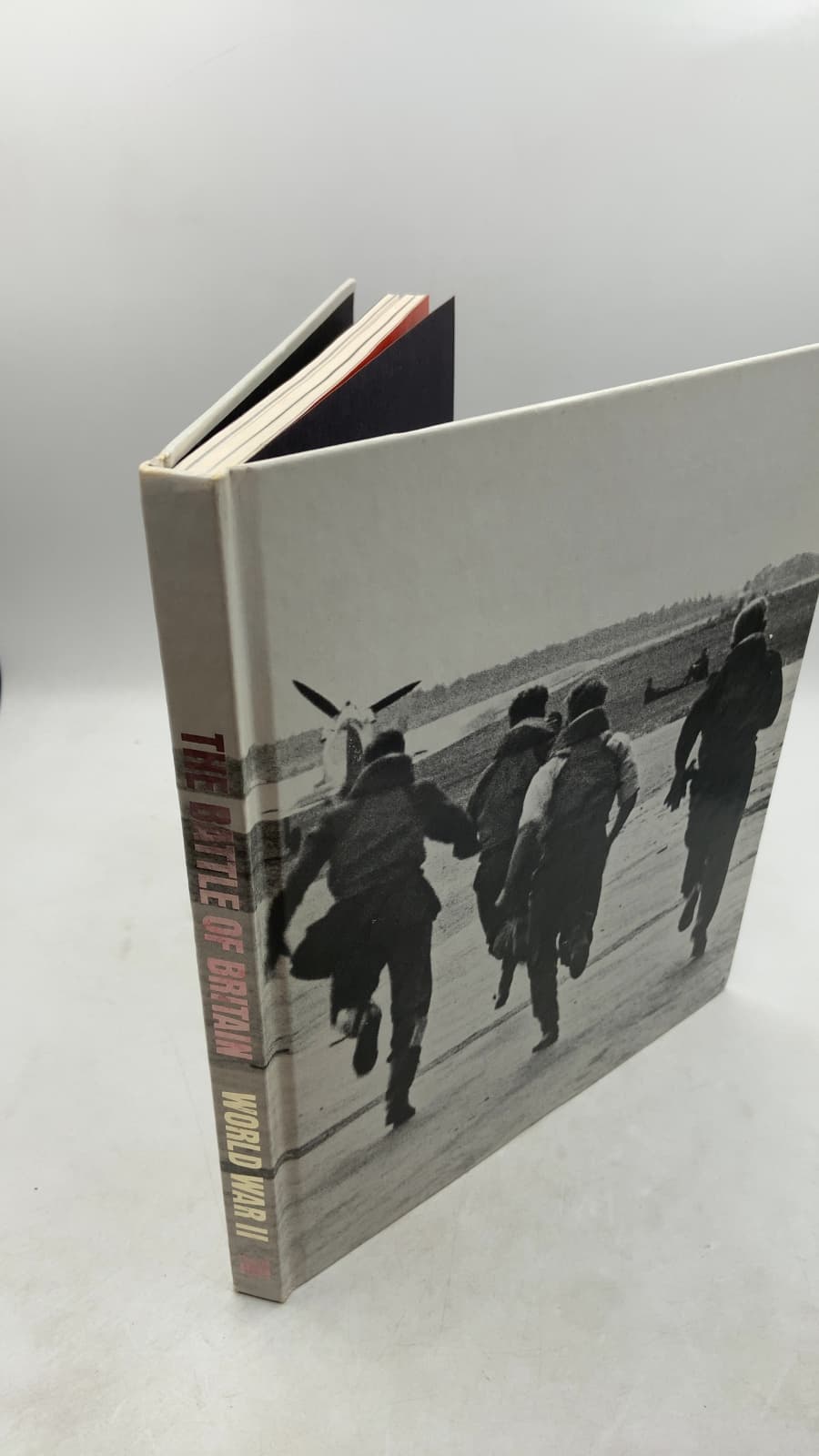 THE Battle OF Britain by Leonard Mosley and the Editors of Time-Life Books - front cover