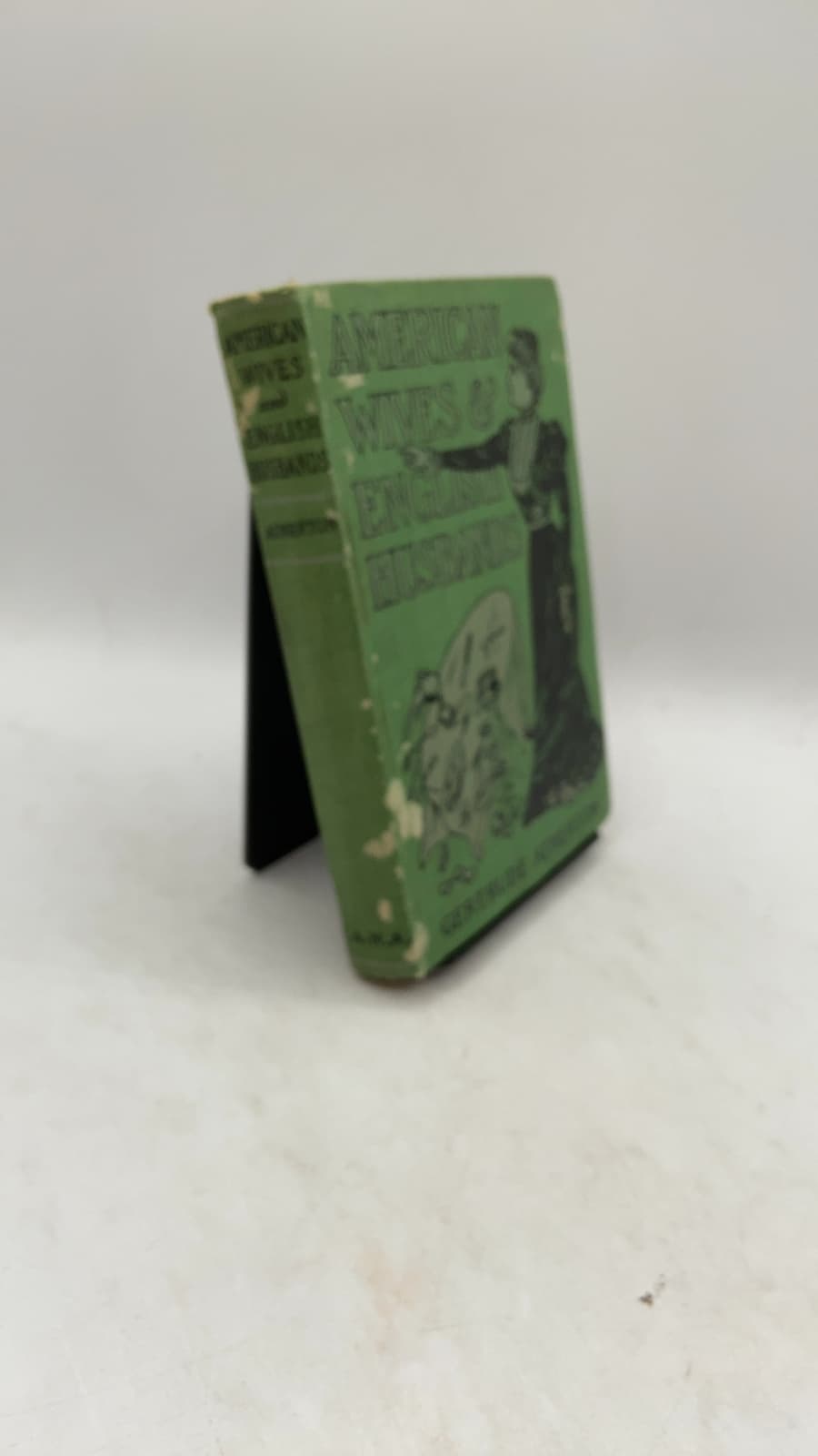 American Wives and English Husbands by Gertrude Atherton - front cover