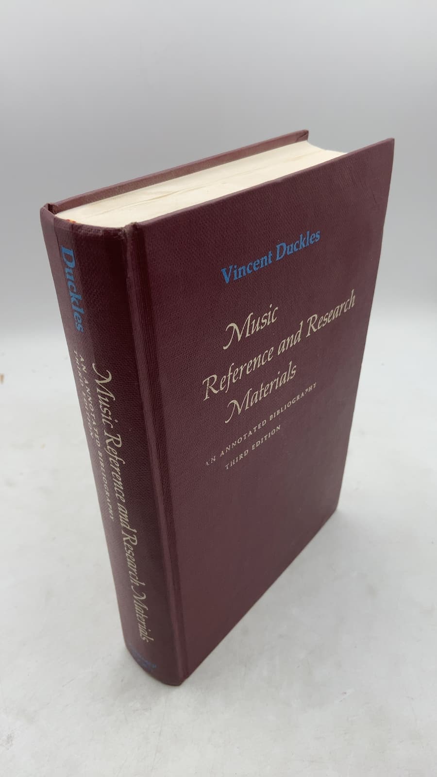 Music Reference and Research Materials: An Annotated Bibliography by Vincent Duckles - front cover