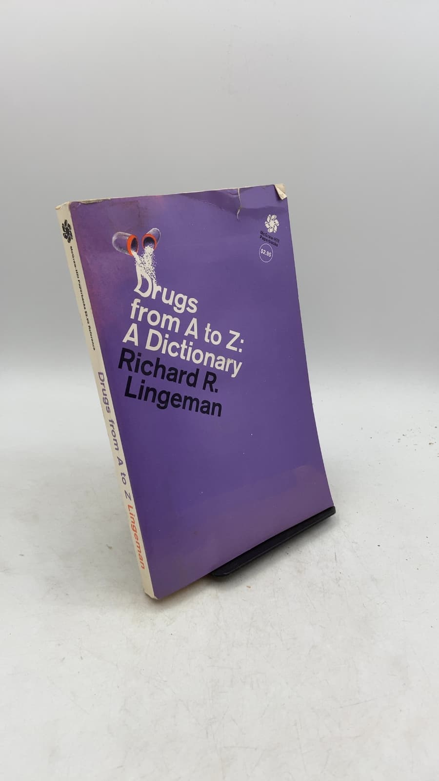 Drugs from A to Z: A Dictionary by Richard R. Lingeman - front cover