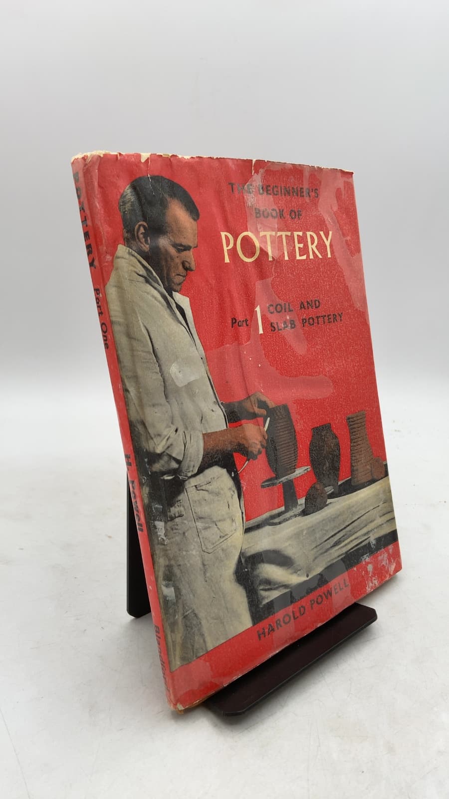 The Beginner's Book of Pottery, Part One: Coil and Slab Pottery by Harold Powell - front cover