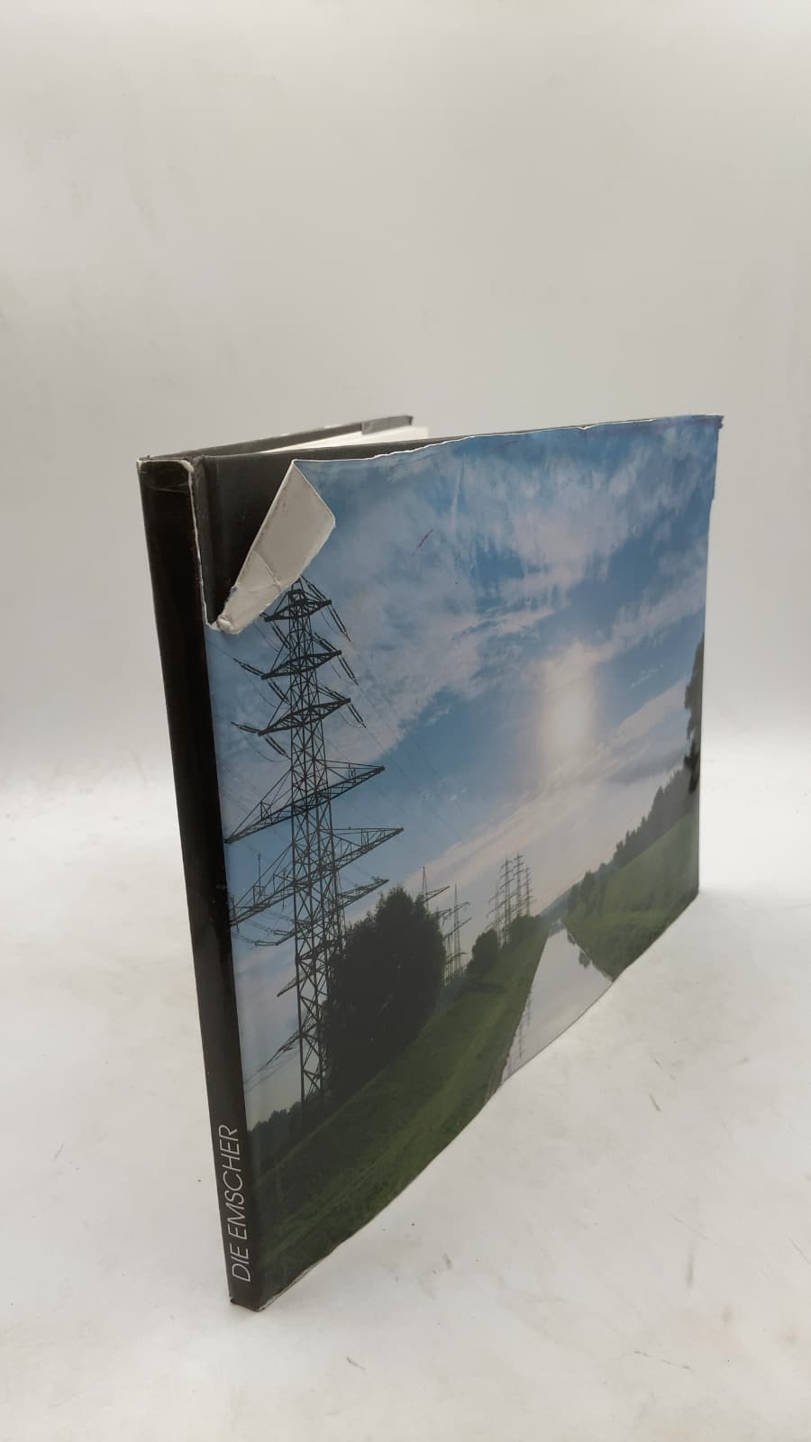DIE EMSCHER Faszination eines ungeliebten Flusses by Thomas Wolf - front cover