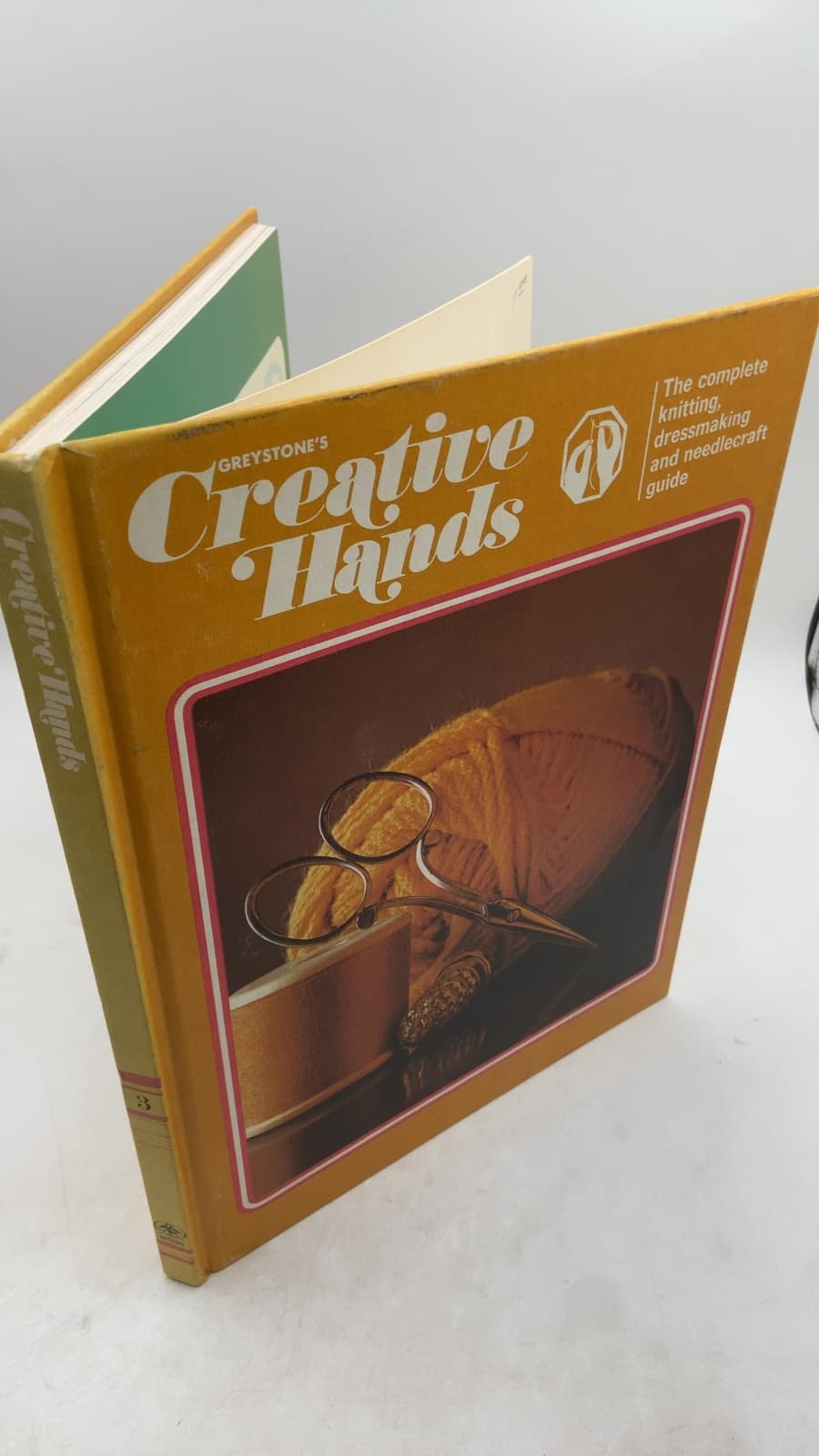 Creative Hands by Beverley Hilton (Editor) - front cover