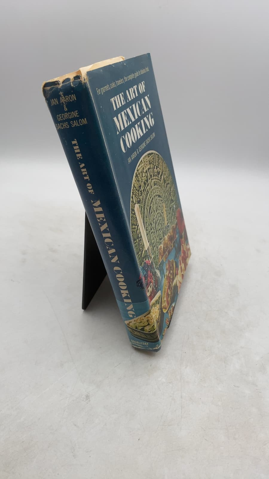 The Art of Mexican Cooking by Jan Aaron & Georgine Sachs Salom - front cover