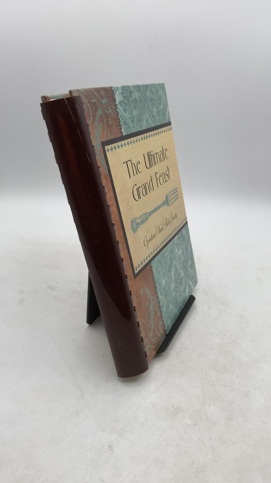 The Ultimate Grand Feast by Grandview Ward Relief Society of the Church of Jesus Christ of Latter-Day Saints - front cover