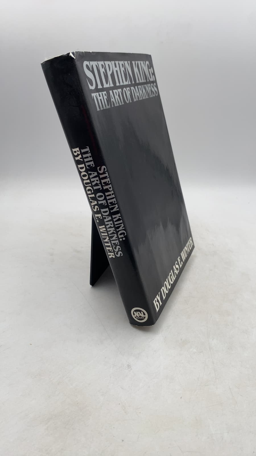Stephen King: The Art of Darkness by Douglas E. Winter - front cover
