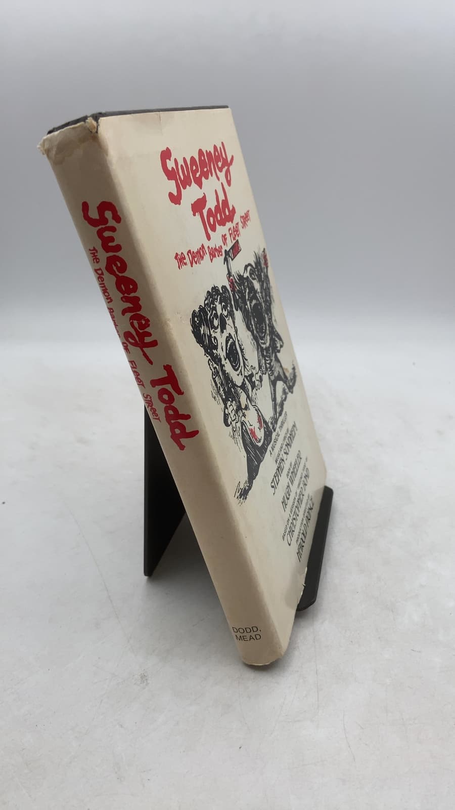 Sweeney Todd: The Demon Barber of Fleet Street by Stephen Sondheim, Hugh Wheeler - front cover