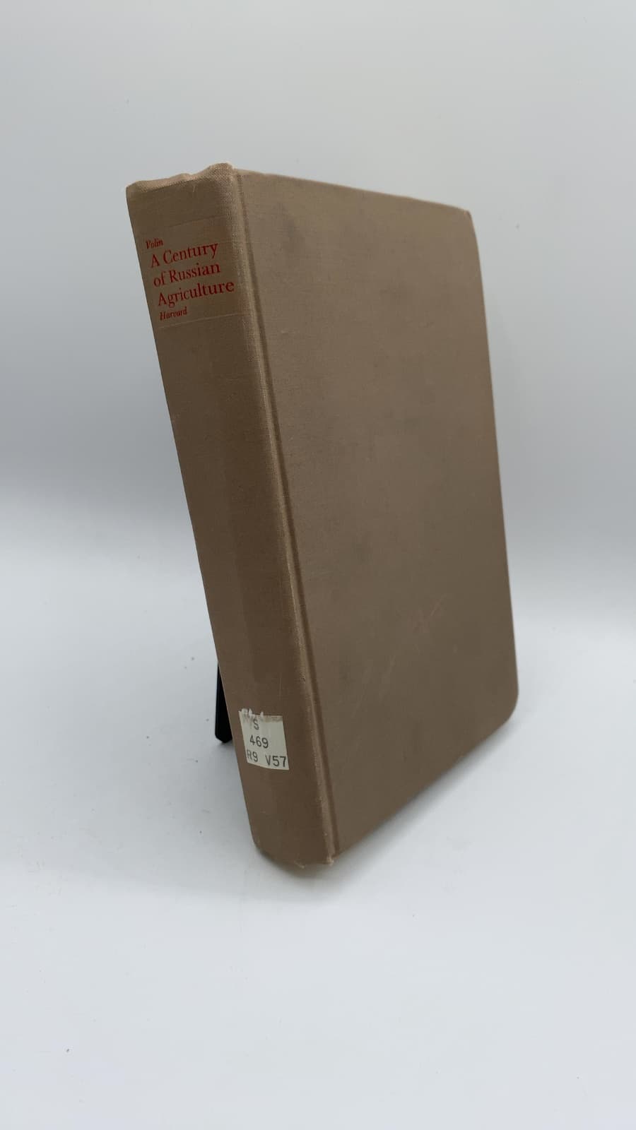 A Century of Russian Agriculture: From Alexander II to Khrushchev by Lazar Volin - front cover