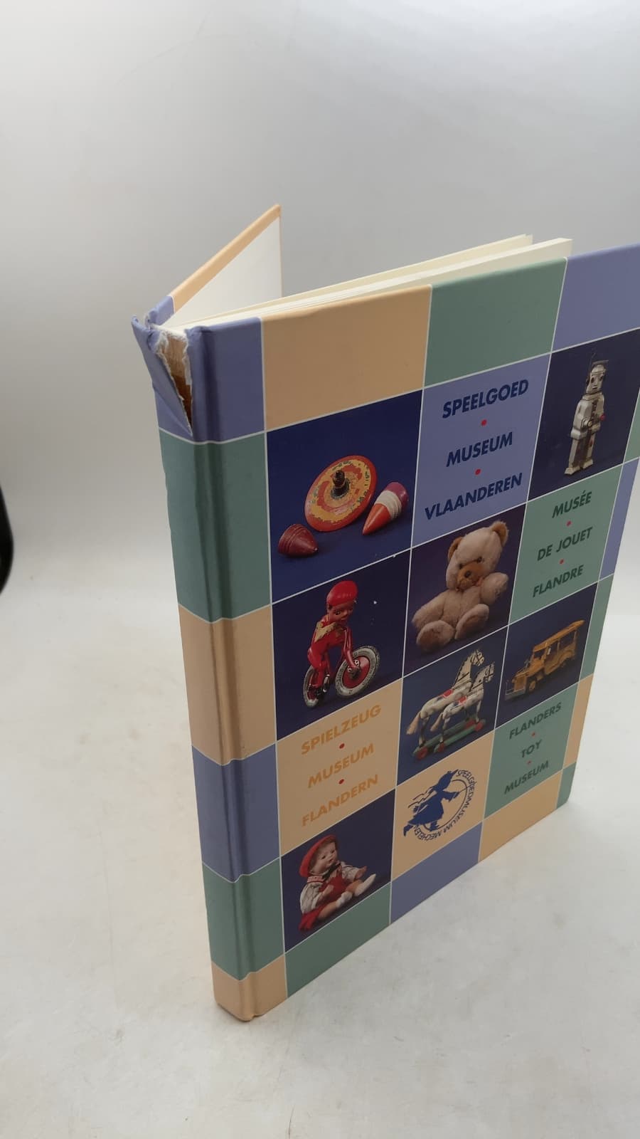 Speelgoed Museum Vlaanderen / Flanders Toy Museum by Marc Wellens (Hoofdredactie) - front cover