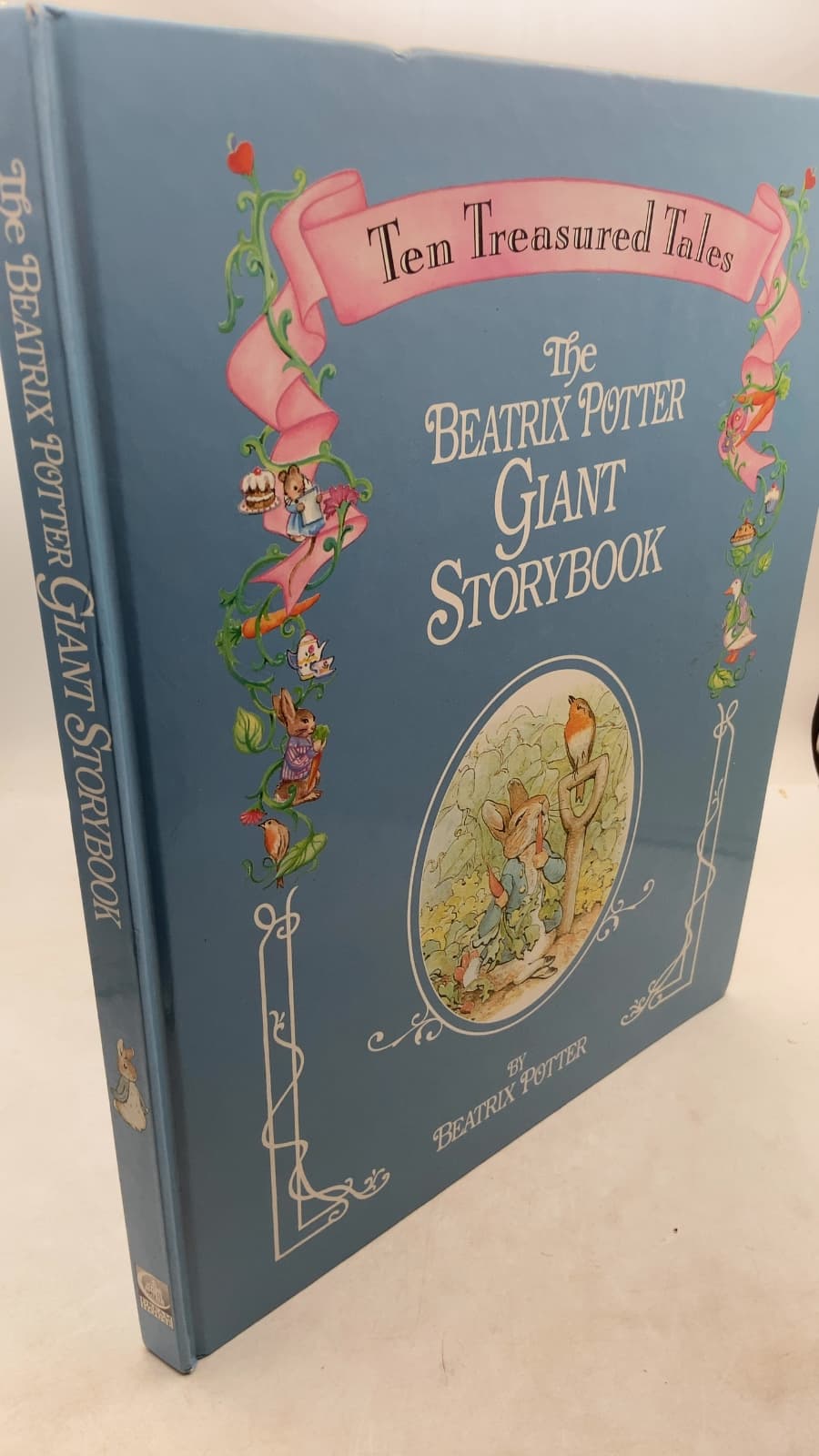 The Beatrix Potter Giant Storybook: Ten Treasured Tales by Beatrix Potter - front cover