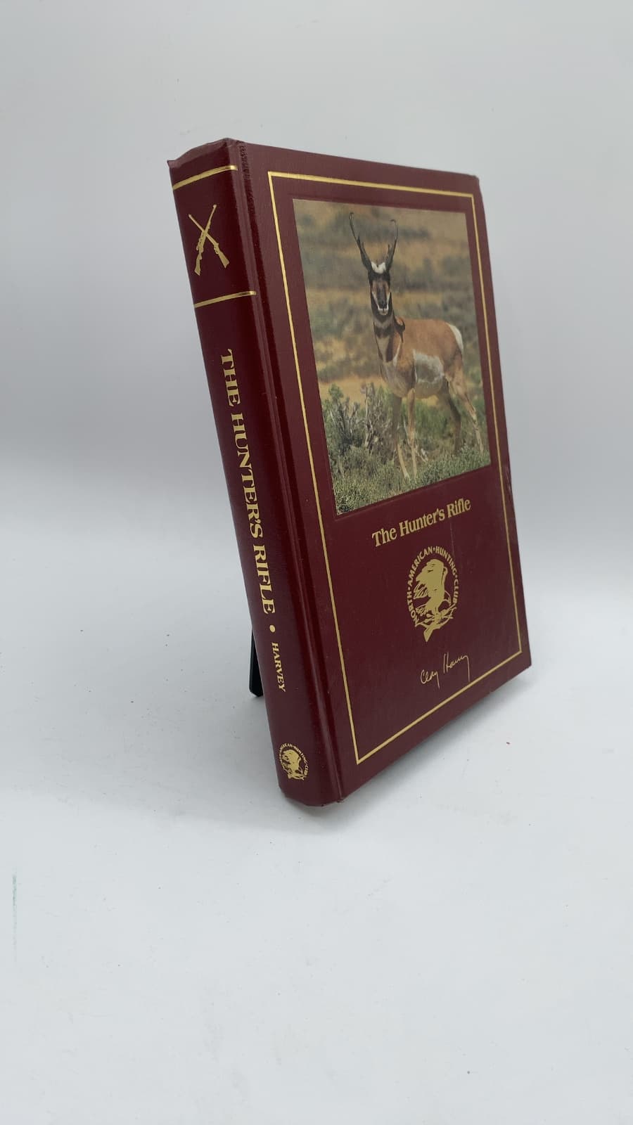The Hunter's Rifle by Clay Harvey - front cover