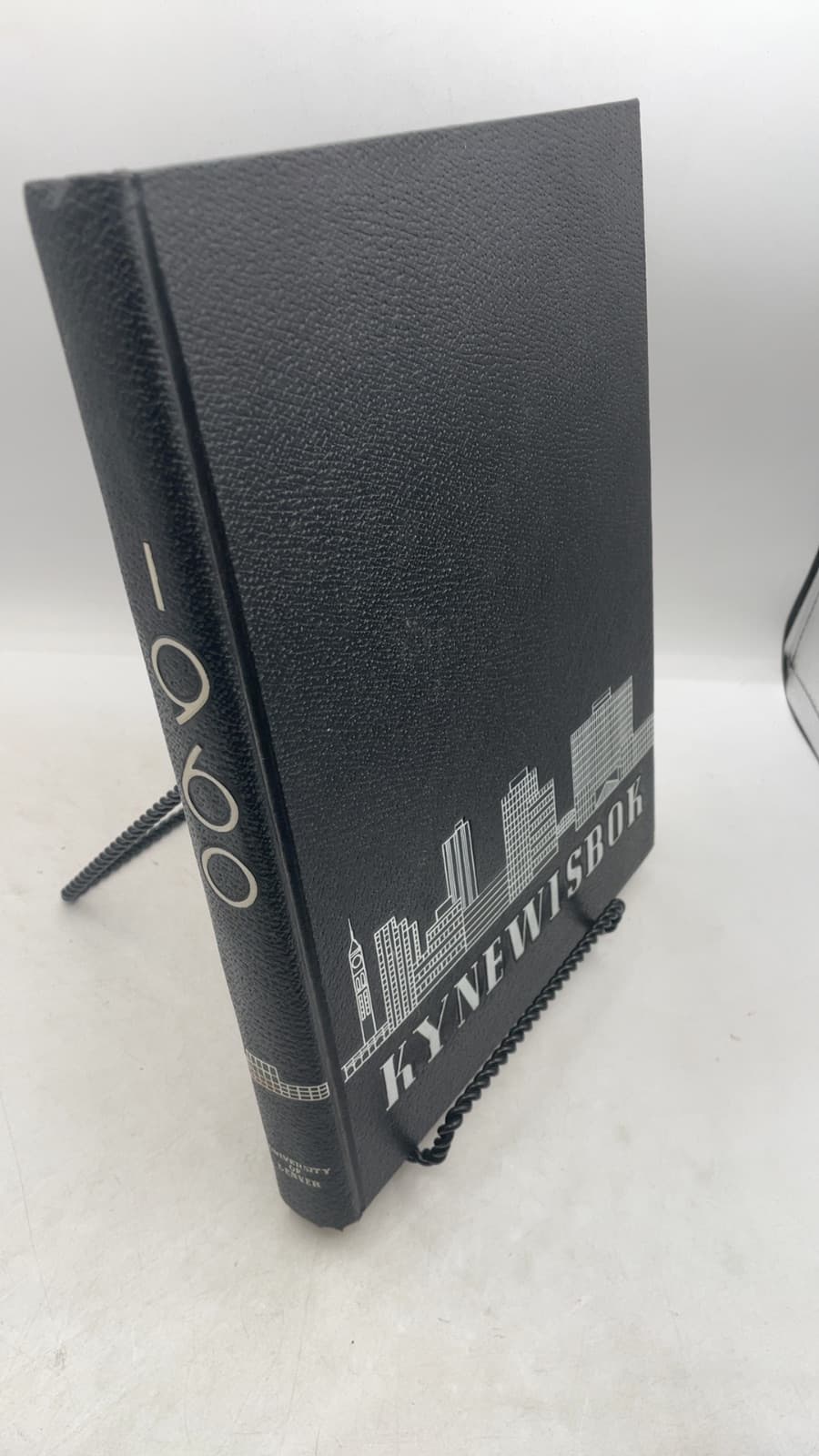 Kynewisbok 1960 by Sandra Dallas, editor-in-chief - front cover