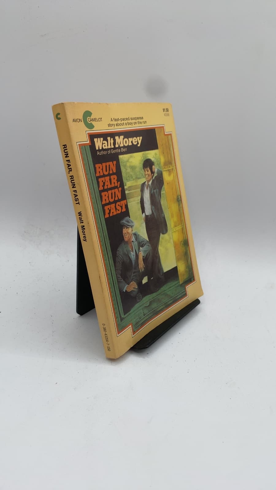 Run Far, Run Fast by Walt Morey - front cover