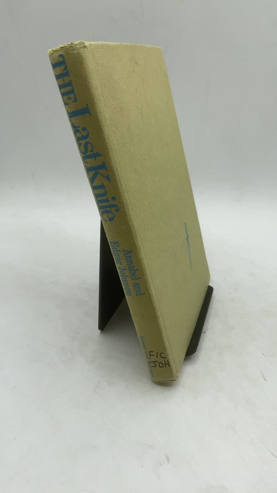 THE Last Knife by Annabel and Edgar Johnson - front cover