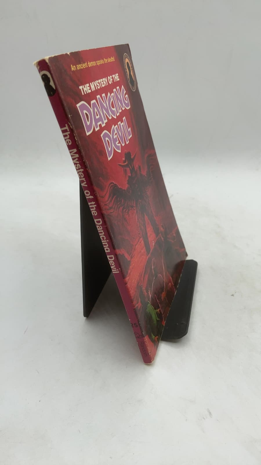 The Mystery of the Dancing Devil by William Arden - front cover