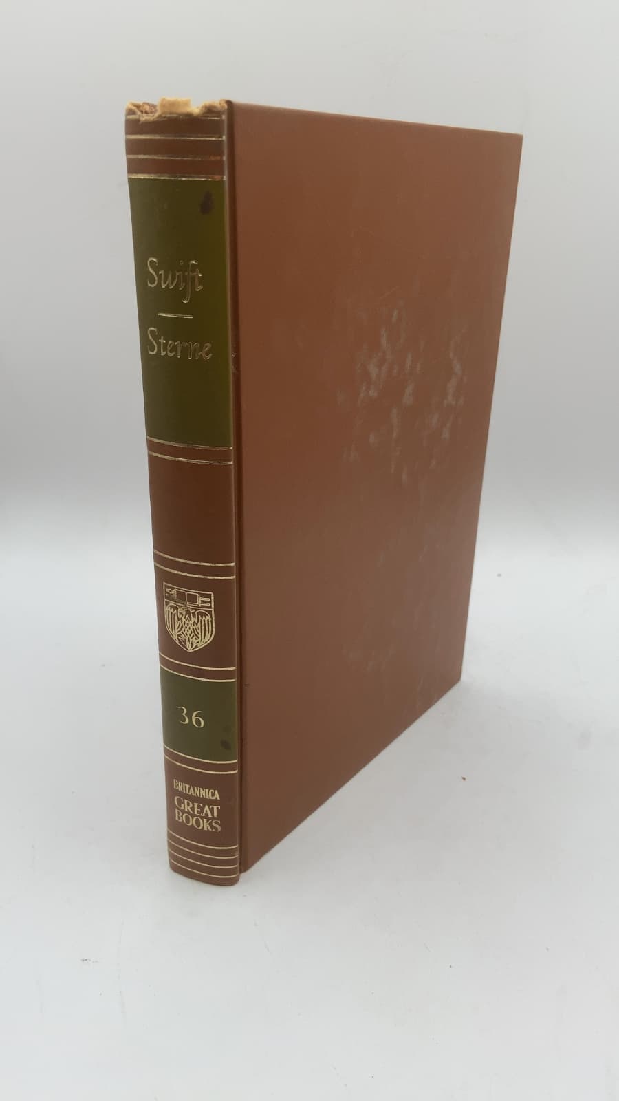 Gulliver's Travels / Tristram Shandy