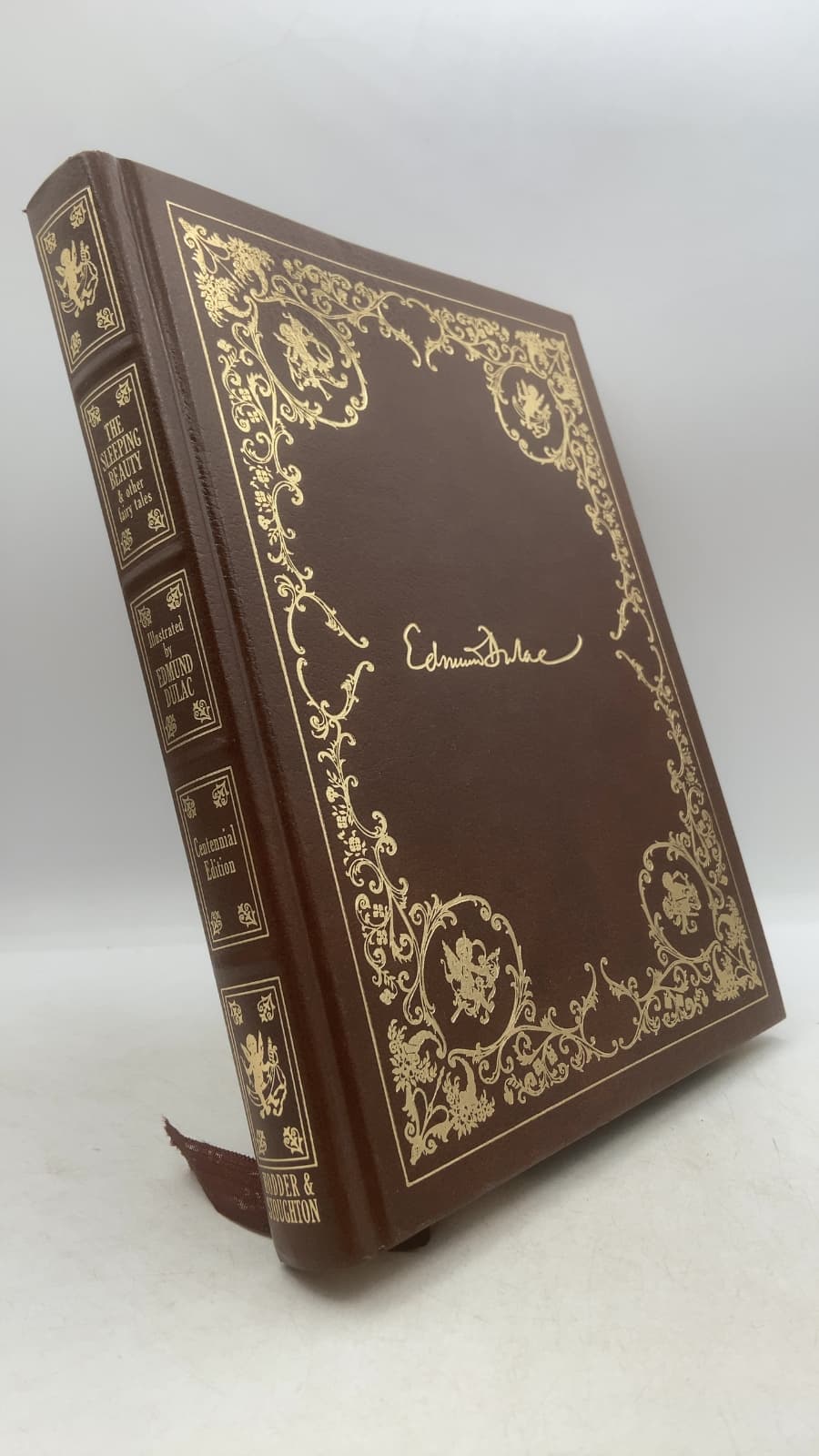The Sleeping Beauty and other fairy tales by Sir Arthur Quiller-Couch - front cover