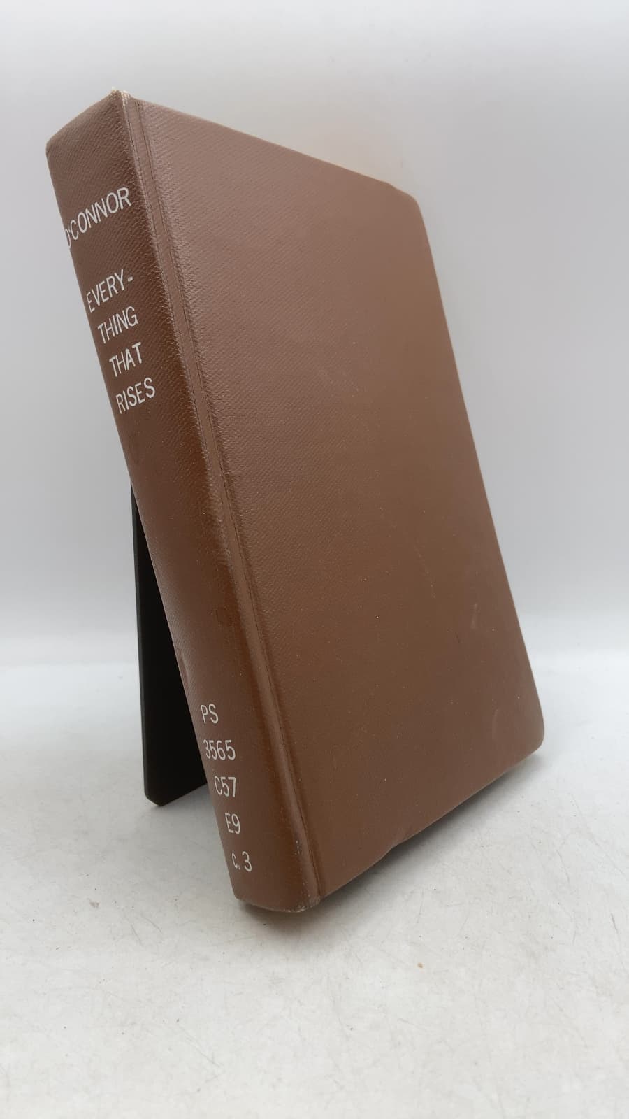 Everything That Rises Must Converge by Flannery O'Connor - front cover