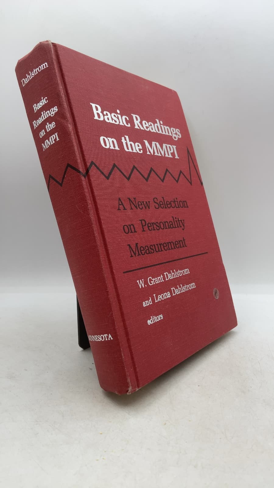 Basic Readings on the MMPI: A New Selection on Personality Measurement by W. Grant Dahlstrom and Leona Dahlstrom - front cover